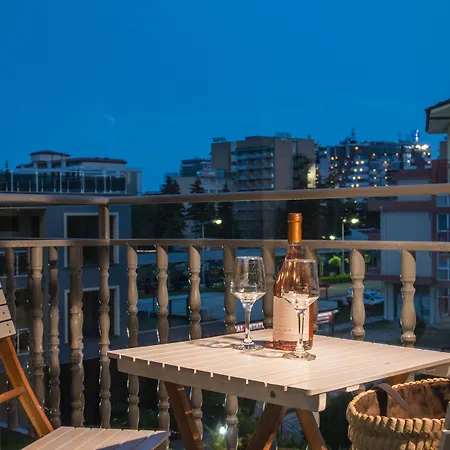 Tia Maria - Premium Hotel