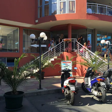 Tia Maria - Premium Hotel